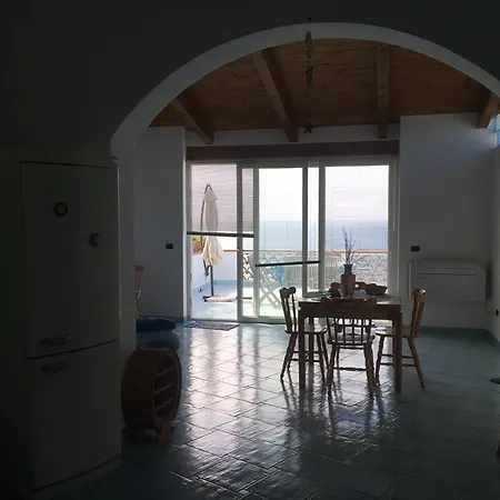La Casa Sul Mediterraneo بيت للعطل